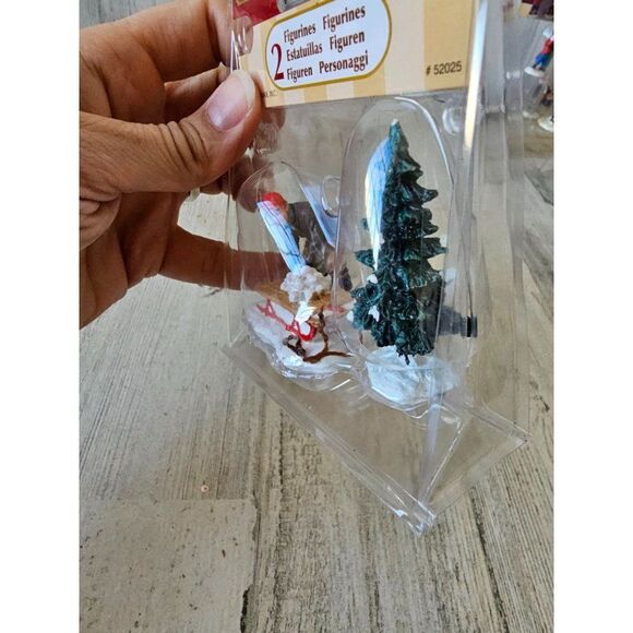Lemax sled snowball ready tree set Xmas village new - Picture 3 of 5